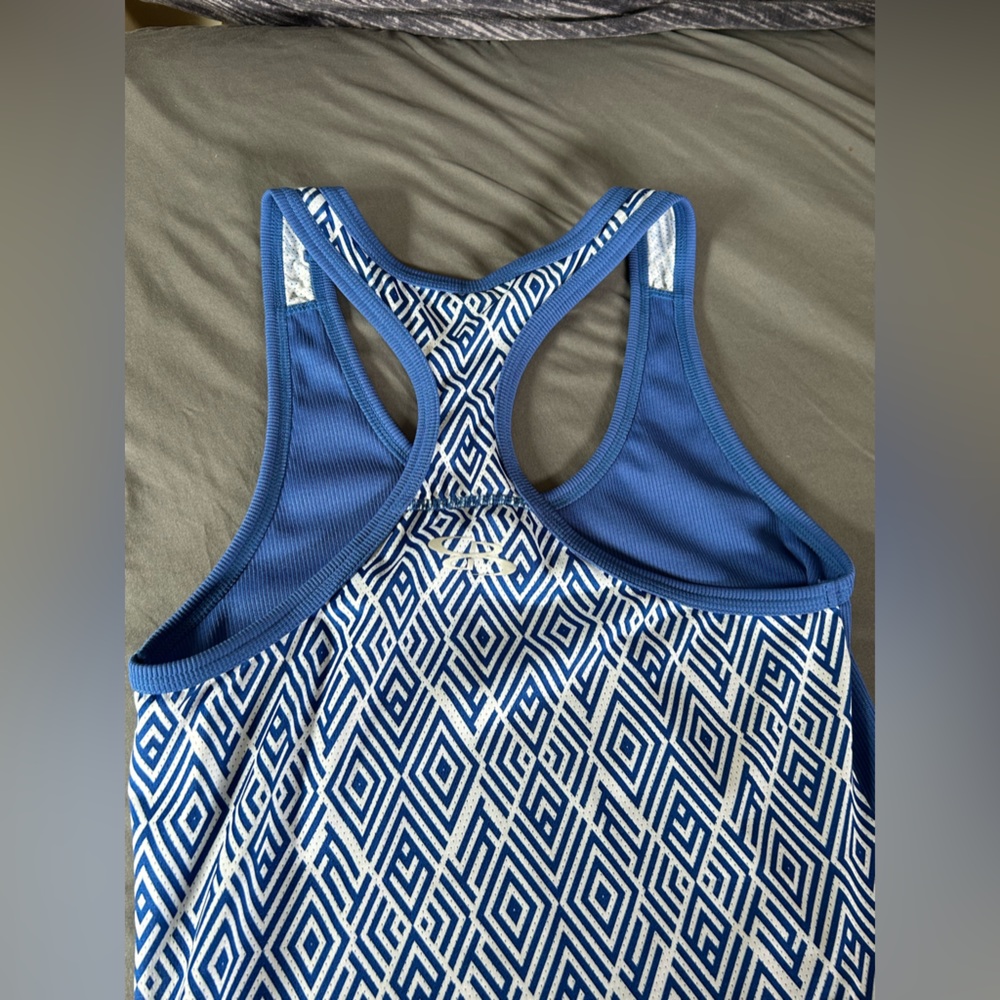 Work out tank- dry fit